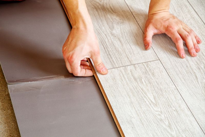 Laminate Floor Replacement in Palmetto, FL